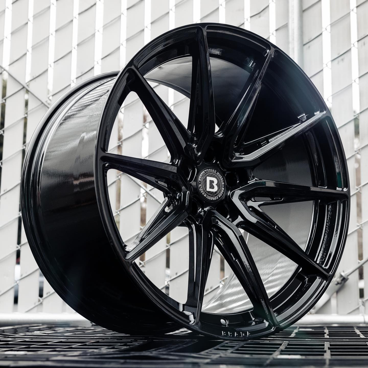 BRADA CX2 Gloss Black