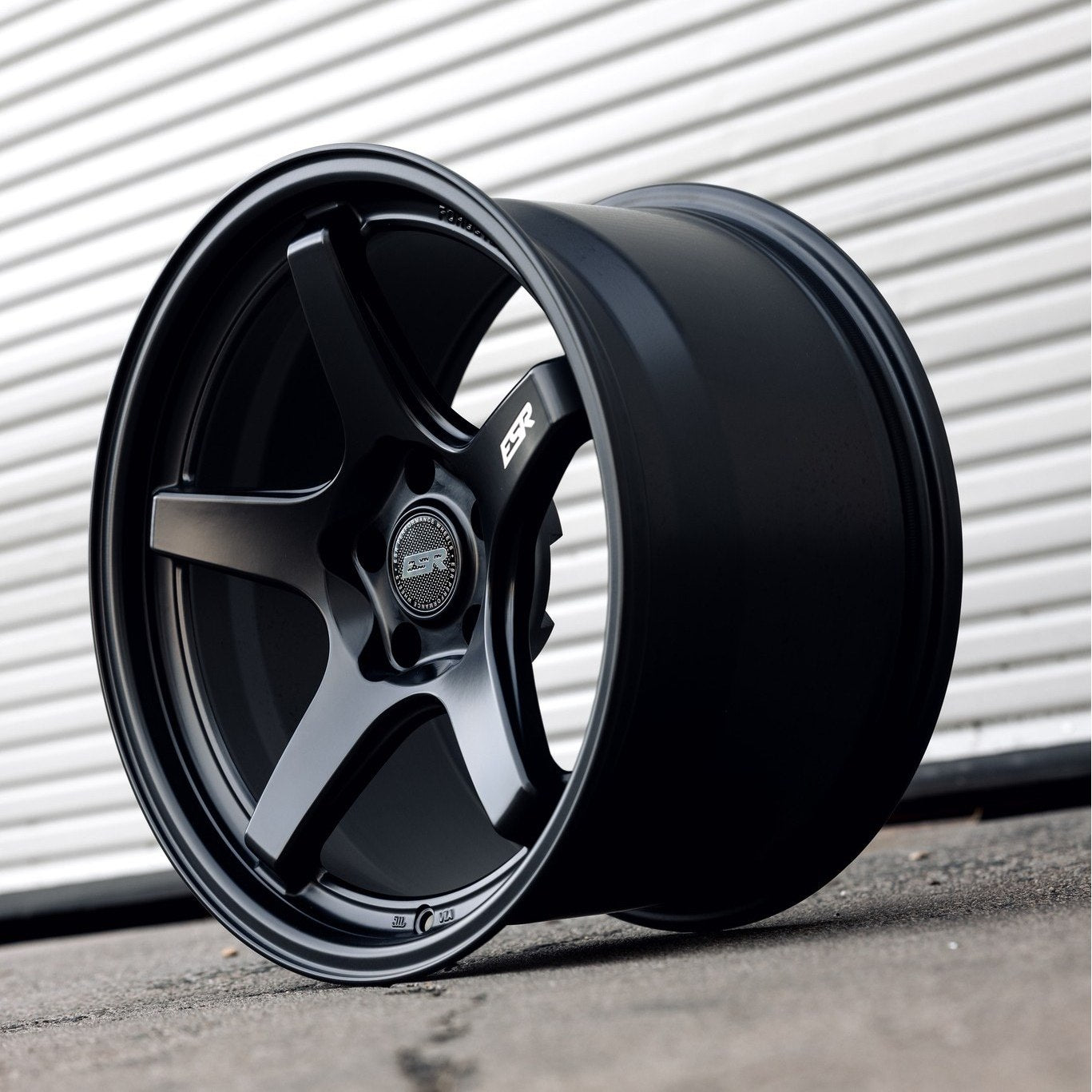 ESR APX5C Satin Black